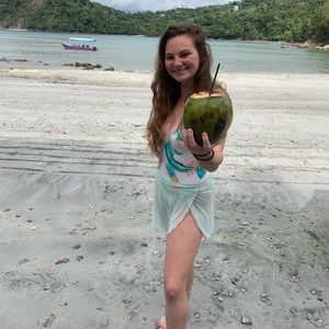 Meet Your Posher, Sierra